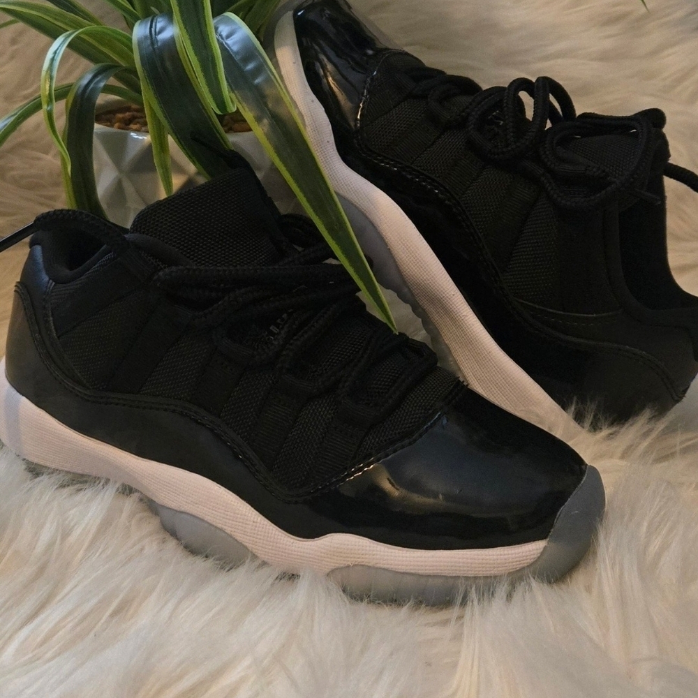 Jordan 11 Low